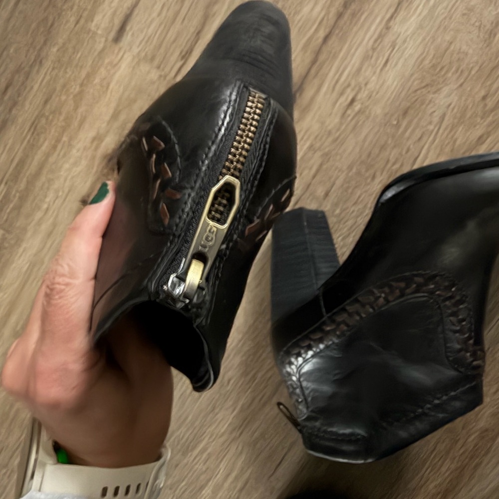 UGG charlotte ankle booties western whipstitch Black Leather Ankle Booties boots - Picture 8 of 11